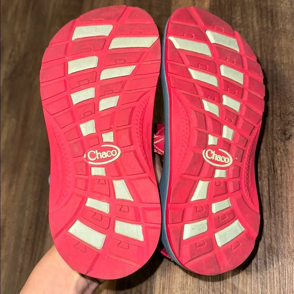 Girls Chaco Sandals size 2 Blue & Pink‎ EUC